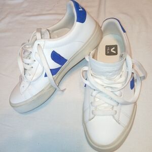 Sz.7 Womens Veja Campo Chromefree Leather Sneakers